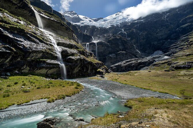 Milford Sound Earnslaw Burn Helicopter Tour from Queenstown - Soaring from Lake Whakatipu to the Southern Alps