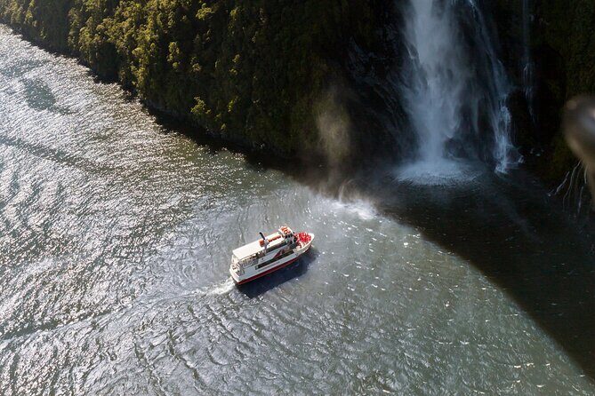 Milford Sound Extended Cruise with Southern Discoveries - A longer Milford Sound cruise for when you want time to look