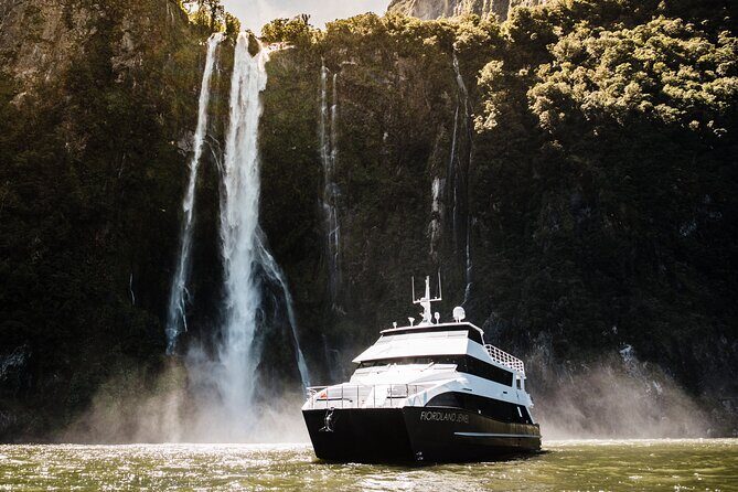 Milford Sound Luxury Lunch Cruise onboard The Fiordland Jewel - Key things I’d plan around