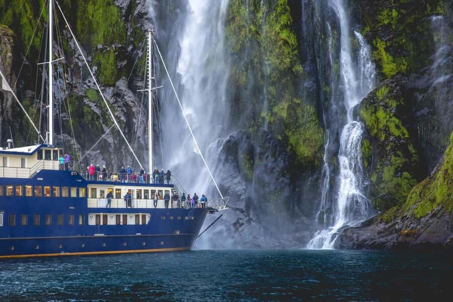 Milford Sound: Overnight Cruise with Water Activities - Morning on the Fiord: Continental Breakfast and a Weather-Dependent Run