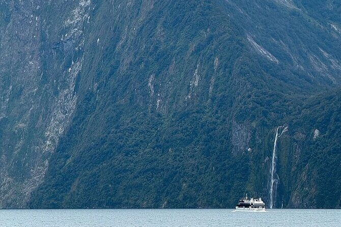 Milford Sound Private Day Trip from Queenstown via Te Anau - Mirror Lakes walk and the Homer Tunnel: two stops that change the mood