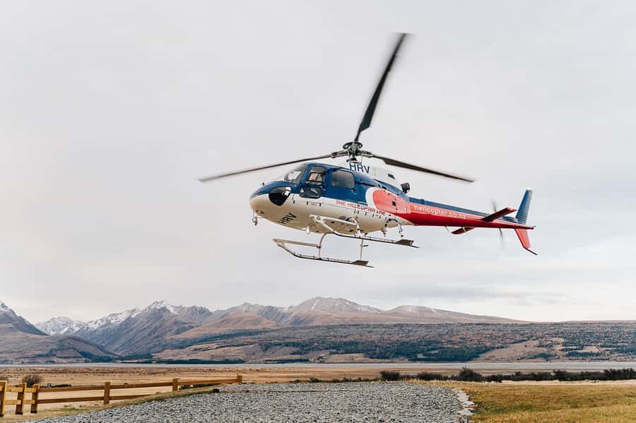 Mount Cook: 25-Minute Alpine Vista Helicopter Flight - Getting started: Glentanner departure and the Lake Pukaki rise