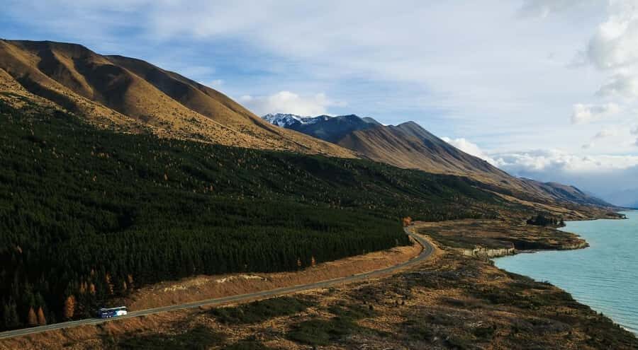 Mount Cook Day Tour: Mount Cook to Christchurch - Languages and On-Board Guidance