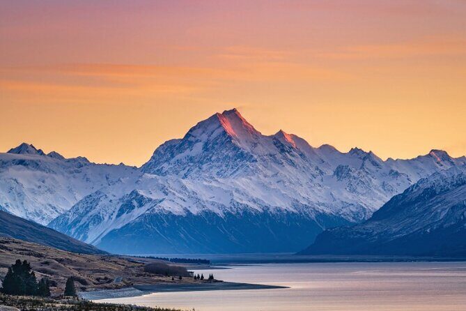 Mount Cook & Lake Tekapo Day Trip from Christchurch - Fairlie Bakehouse: the 30-minute reset before alpine time