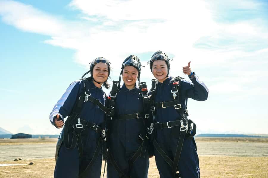 Mount Cook: Tandem Skydive Experience - Free-fall up to 70 seconds: what it feels like, without the scary parts