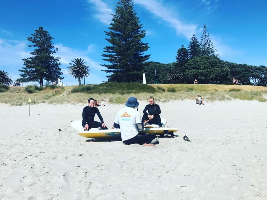 Mount Maunganui: Group Beginner Surf Lesson - Coaches and the kind of attention you actually need
