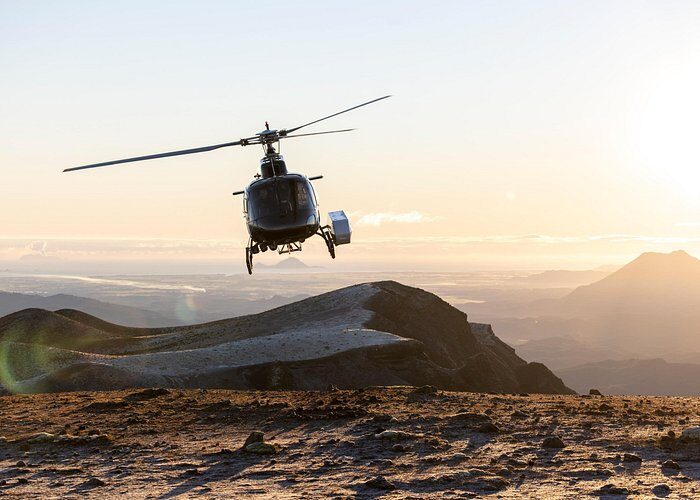 Mt Tarawera Helicopter Tour with Volcano Landing - Landing on Mt Tarawera: What the Guided Walk Really Adds