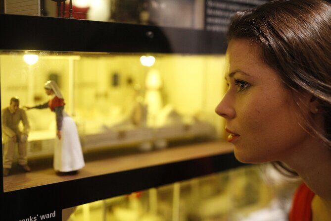 Museum of NZ Te Papa Tongarewa: Gallipoli Exhibition Guided Tour - What the one-hour guided route does for your “time math”