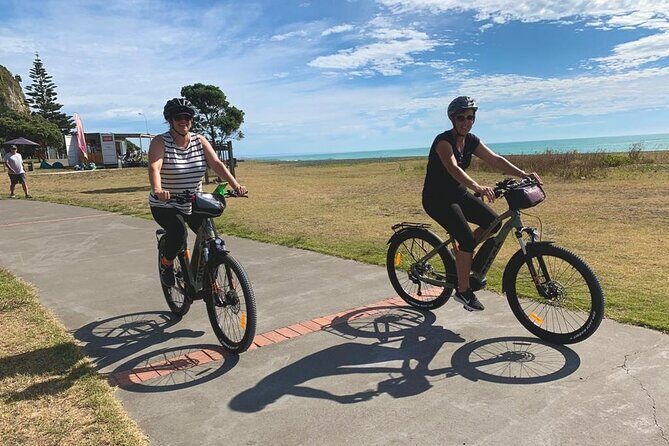 Napier: Cycle to Wineries - Half Day, self-guided - Stop 2: Hawke’s Bay Trails (Takaro Trails Site) Briefing