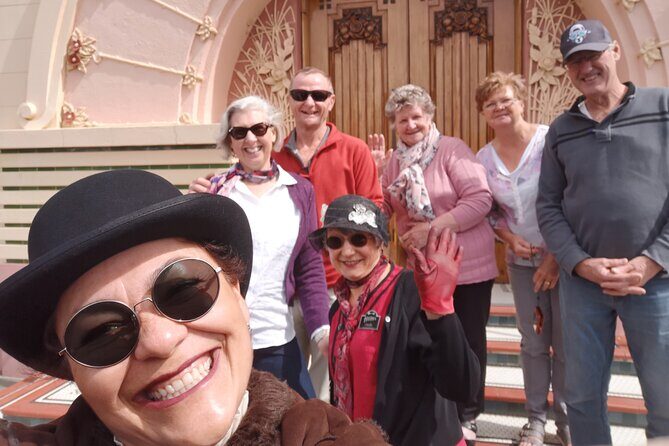 Napier Shore Excursion: Wine & Art Deco Tour - Pickup logistics and group size: the small details that change the experience