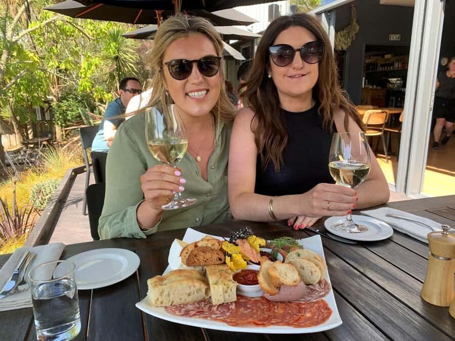 Nelson: Wine Tour with Tastings and Lunch - Getting picked up in Nelson and the rhythm of a 6.5-hour day