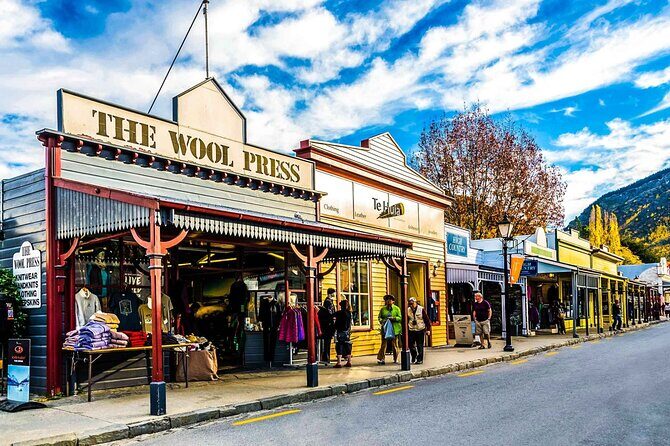 NEW: Ale Trail: Wharehuanui Adventure with Queenstown Shuttles - Millbrook’s Hole in One Bar: fuel up before the riding starts