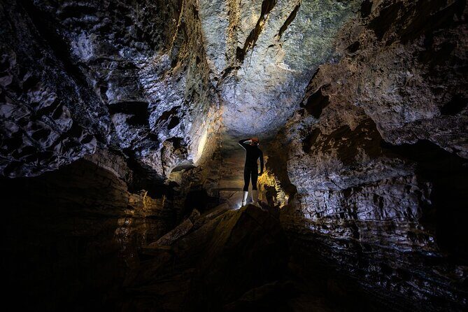 Okohua Glowworm Cave Adventure - Rock jump: optional, so you can choose your comfort level