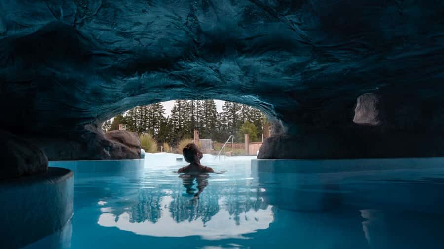 Ōpuke Thermal Pools: Adults-Only Entry with Swim Up Bar - Swim-Up Bar Treats: Easy Snacks and Drinks Without Breaking Your Rhythm