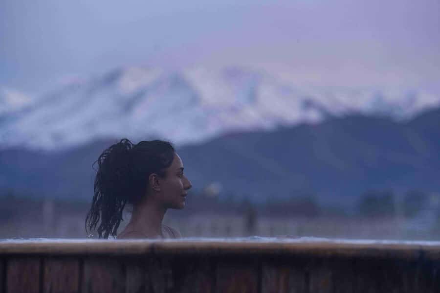 Ōpuke Thermal Pools: Adults-Only Entry with Swim Up Bar - Who Should Book This Adults-Only Entry?