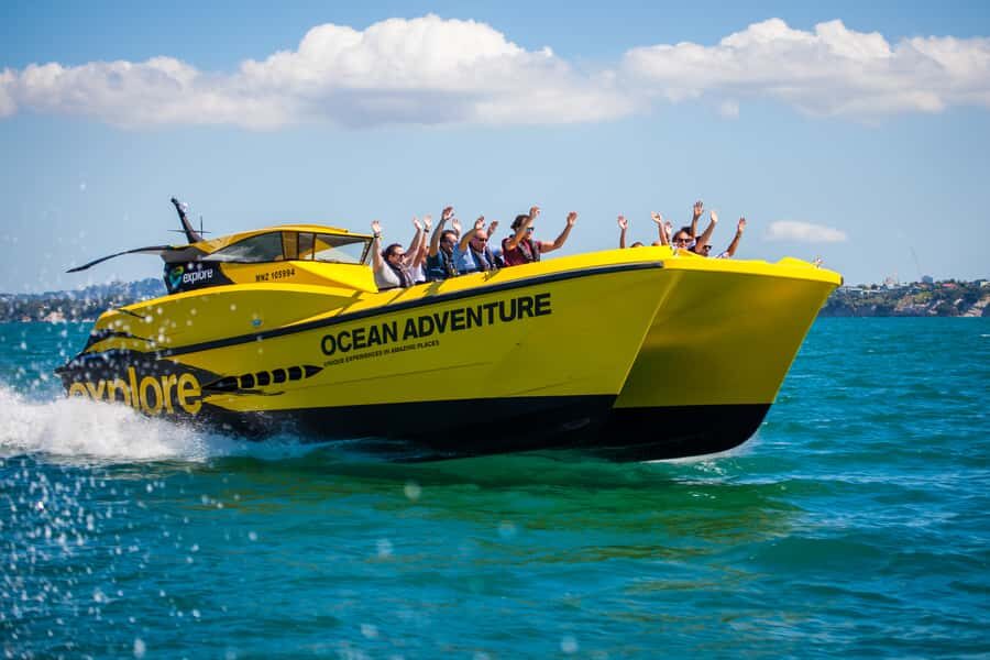 Paihia: Hole in the Rock Fast Boat Ocean Adventure - Racing toward Hole in the Rock: why this landmark is the whole reason you came