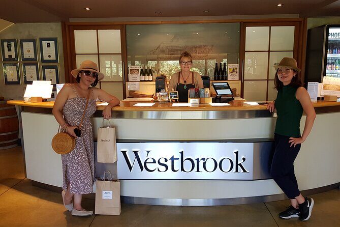 Piha Waitakere Rainforest Wine Tour from Auckland - The guide factor: John McFarlane (and Tony) make the whole day click