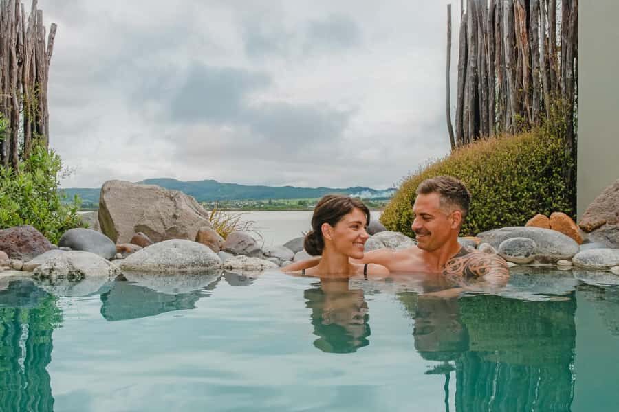Polynesian Spa Rotorua: Lake View Private Pools Experience - Your heated changing room, shower, and towels: the part people forget to budget for