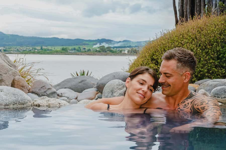 Polynesian Spa Rotorua: Lake View Private Pools Experience - Check-in at the separate private pools reception (and why it saves time)