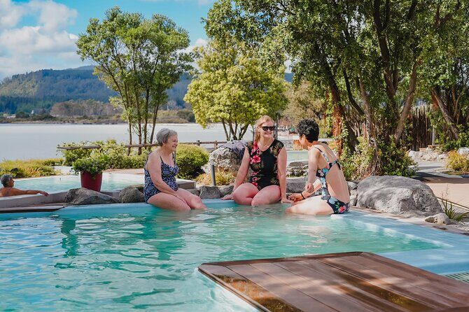 Polynesian Spa Rotorua: Pavilion (12+ yrs) Hot Pool Bathing - The Pavilion Pools: Acidic, Alkaline, and Different Temperatures