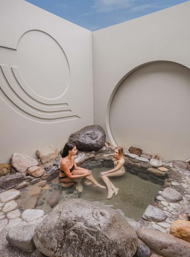 Polynesian Spa Rotorua: Sky View Private Pools Experience - Your 45-minute soak: alkaline mineral water at 38.5°C