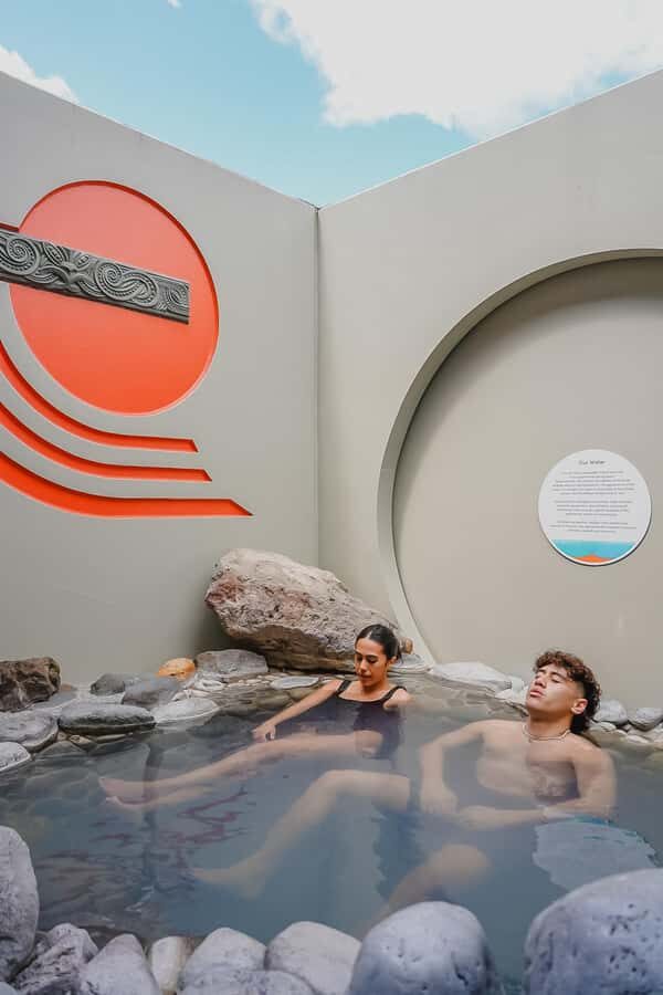 Polynesian Spa Rotorua: Sky View Private Pools Experience - Your suite essentials: changing area, shower, and what you’ll need to pack