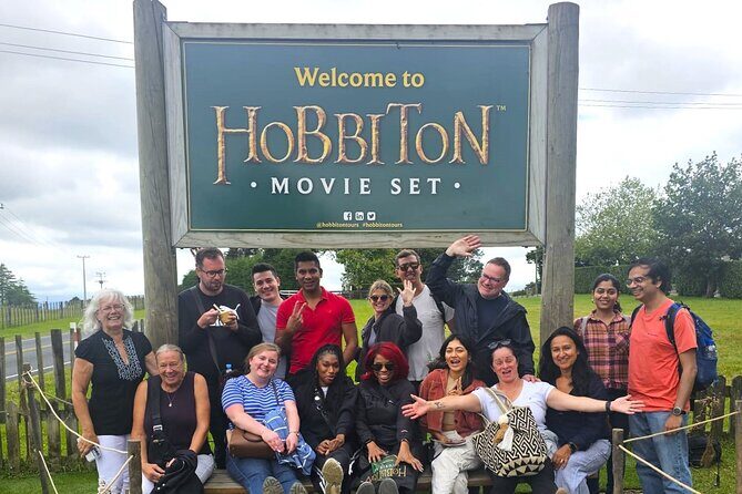 Premium Hobbiton Small Group Day Tour from Auckland - From Auckland pickup to the southbound drive: part of the show