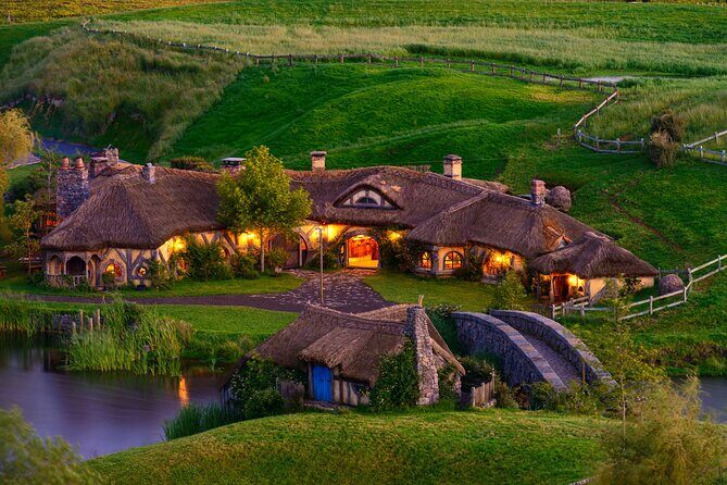 Private 2 Day Tour: Hobbiton, Waitomo, Rotorua Geothermal & Hamilton Gardens - Why This Two-Day North Island Route Works So Well