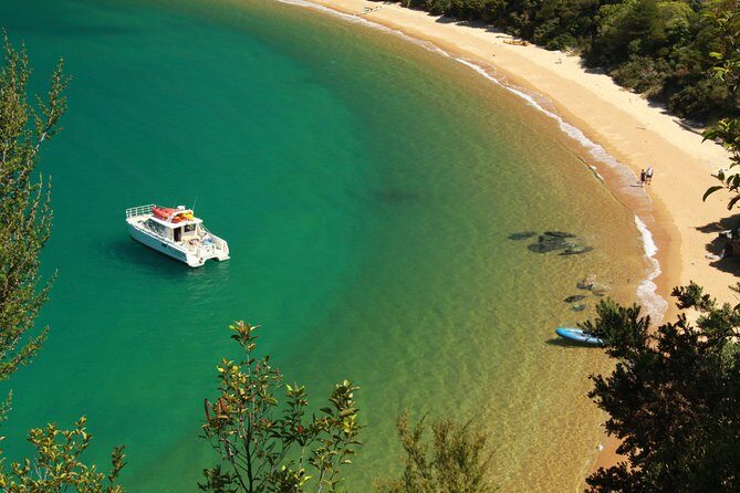 Private boat charter in Abel Tasman National Park - Lunch and hosting: the small details that make it feel special
