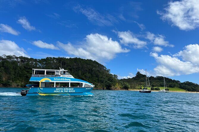 Private Charter: Hole in the Rock Cruise with Island Stopovers - Roberton Island and the Twin Lagoons lookout walk