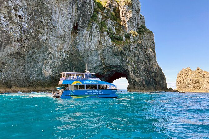 Private Charter: Hole in the Rock Cruise with Island Stopovers - Snorkel and stand-up paddleboard gear: included trial time without the hassle