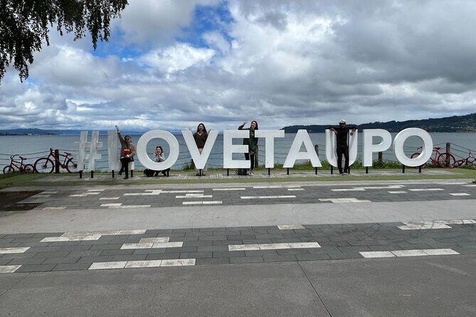 Private Driver Hire – Full-Day Touring-Auckland/Rotorua/Hamilton - Multi-day vs full-day: when 1 day is enough, and when 2–3 days wins