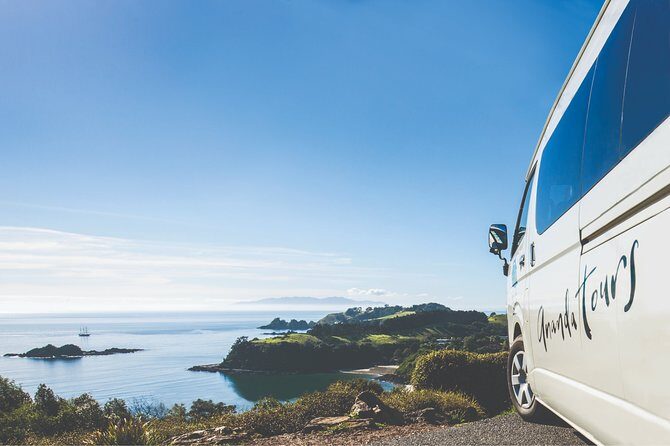 Private Essence of Waiheke Wine Tour - From Matiatia Wharf to Three Vineyards in One Smooth Circuit