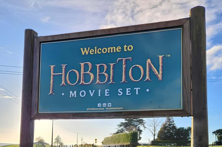 Private Hobbiton & BlueSprings & Redwood forest fromAuckland - Key highlights worth planning for