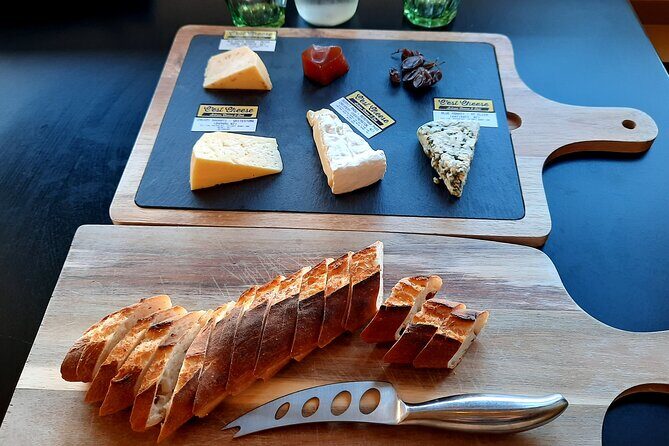 Private Kapiti Coast Full Day Tour - Long Beach Tavern lunch with fish and chips plus drinks