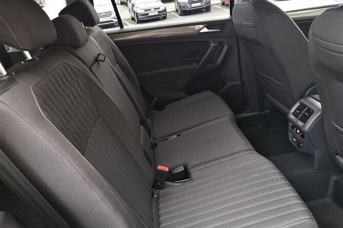 Private Large SUV Airport Transfers Wellington - Executive Travel - The Human Touch: Clear Communication and a Friendly Driver