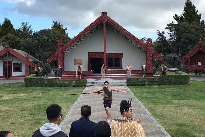 Private Rotorua Tour from Tauranga (Max 11) - Government Gardens and Rotorua lakefront: the calm close to your day
