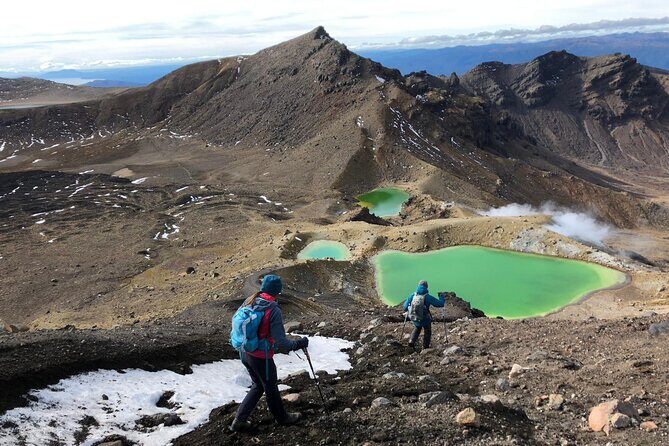 Private Tongariro Crossing Guided Walk - How the guide helps you avoid the worst of the crowds
