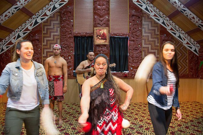 Private Tour From Auckland to Rotorua & Waitomo Glowworm Caves, Small group - FAQ