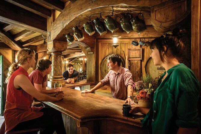 Private tour - Hobbiton Movie Set Evening Banquet Return from Auckland - Practical tips so your night runs smoothly