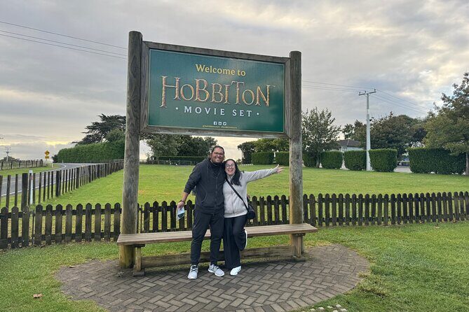 Private Tour: Hobbiton Movie Set, Rotorua Mud Pool & Treewalk - A private day loop from Auckland: what 12 hours really means