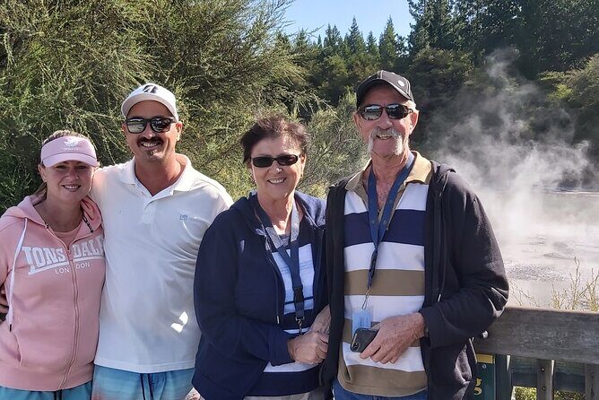 Private Tour Rotorua Shore Excursion up to 8 Passengers - Paengaroa kiwifruit orchards: where the flavor starts