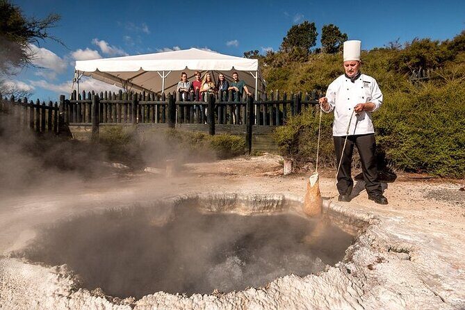 Private Tour to Rotorua’s Natural wonders and Māori Arts & craft. - From Auckland pick-up to Rotorua: how this day flows