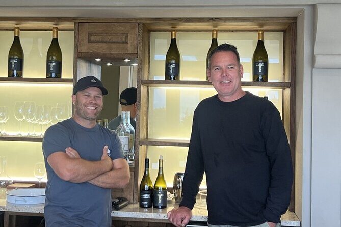 Private Waiheke Food & Wine Tour - Mudbrick and up to three vineyard tastings: where the wine time adds up
