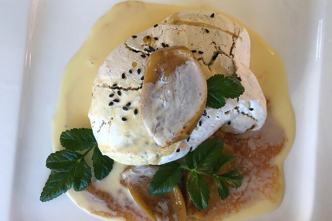 Progressive Wine and Gourmet Trail of Marlborough - What the included snacks, lunch, and chocolates add to the experience