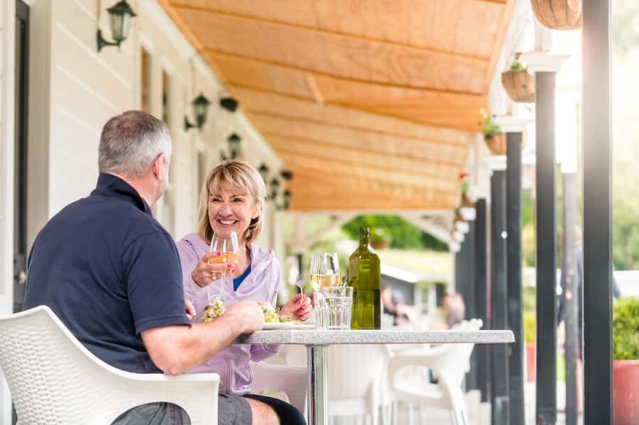 Queen Charlotte Sound Cruise with Lunch - Lunch at Endeavour Inlet: A Lodge Meal With Several Ways to Enjoy It