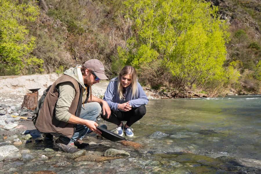 Queenstown: 4WD Lord Of the Rings Half-Day Tour - Arrow River Off-Road and Ford of Bruinen: River Crossings, Gold Mining Roads, and Tea