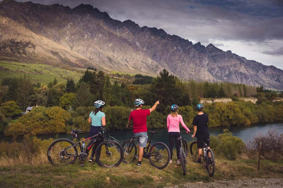 Queenstown: Arrowtown To Queenstown Biking Adventure - Entering the Queenstown Bicycle Bubble: Why This Route Hits the Sweet Spot