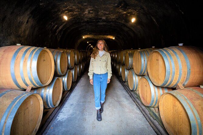 Queenstown Classic Wine Tour: 3 Winery Visits, Cave Tour & Cheese - Key things I’d bookmark before you go