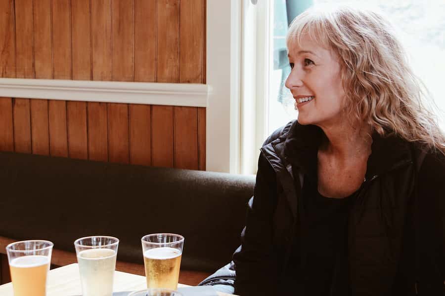 Queenstown: Craft Beer Brewery Tour with Lunch - A traditional village break for legs, photos, and a reset